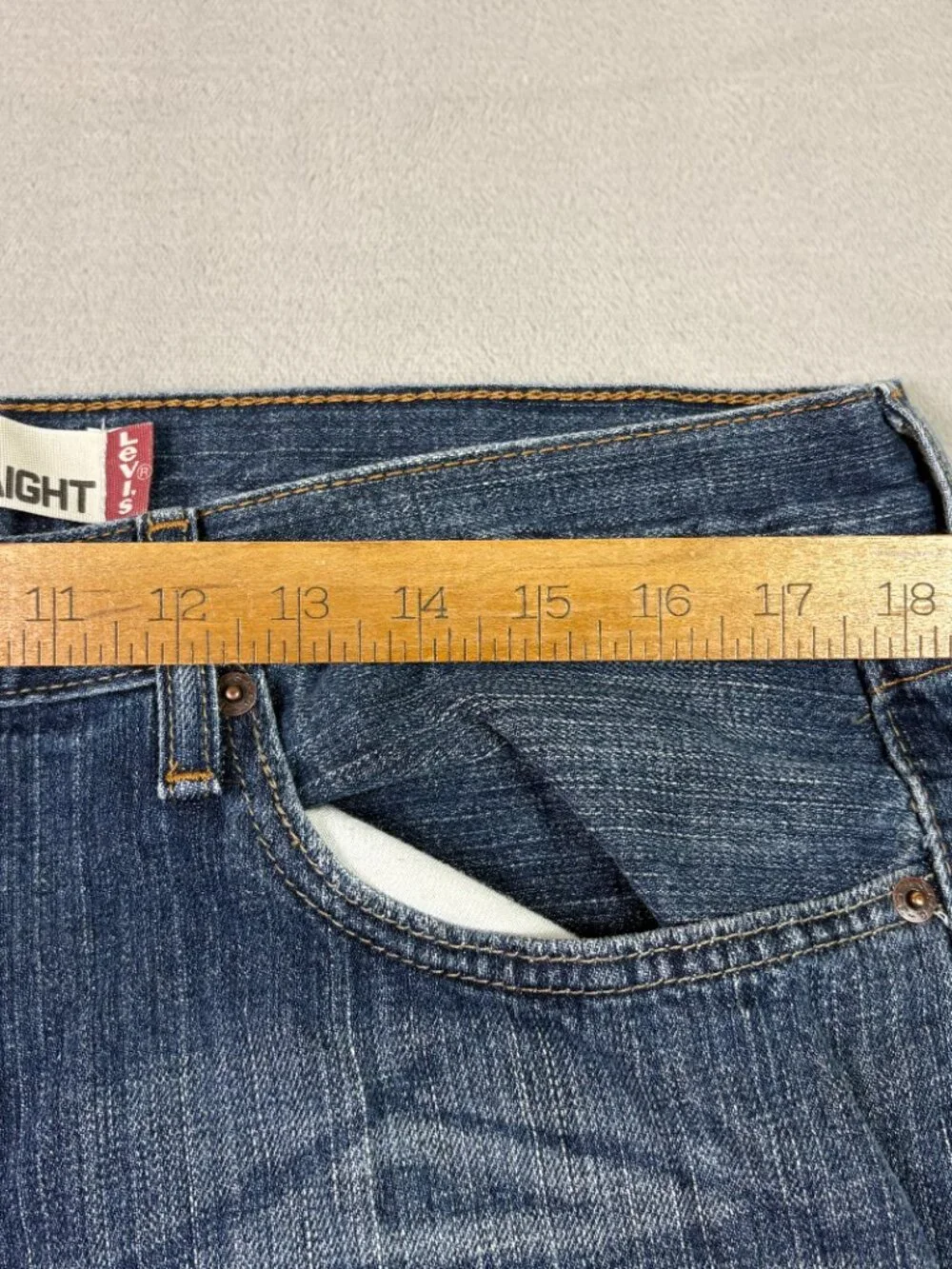 Levi’s 559 Relaxed Straight Mens Blue Denim Jeans Size 36x30 Pants Medium Wash